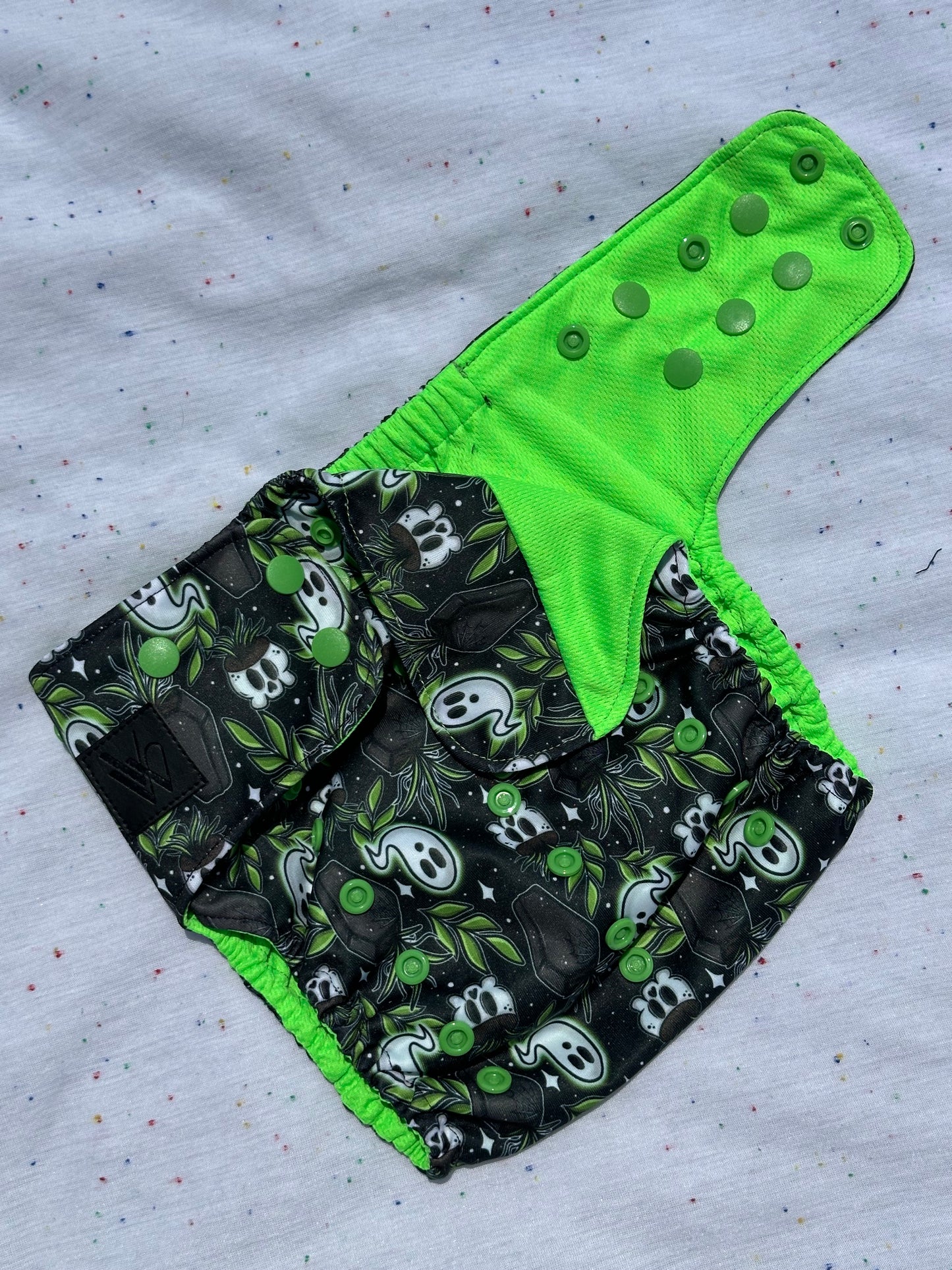 ES Pocket Diaper - Spooky Sprouts